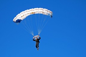 爱游戏下载-塞尔维亚女篮在欧洲锦标赛中表现优异，期待夺得冠军奖杯，塞尔维亚女篮球